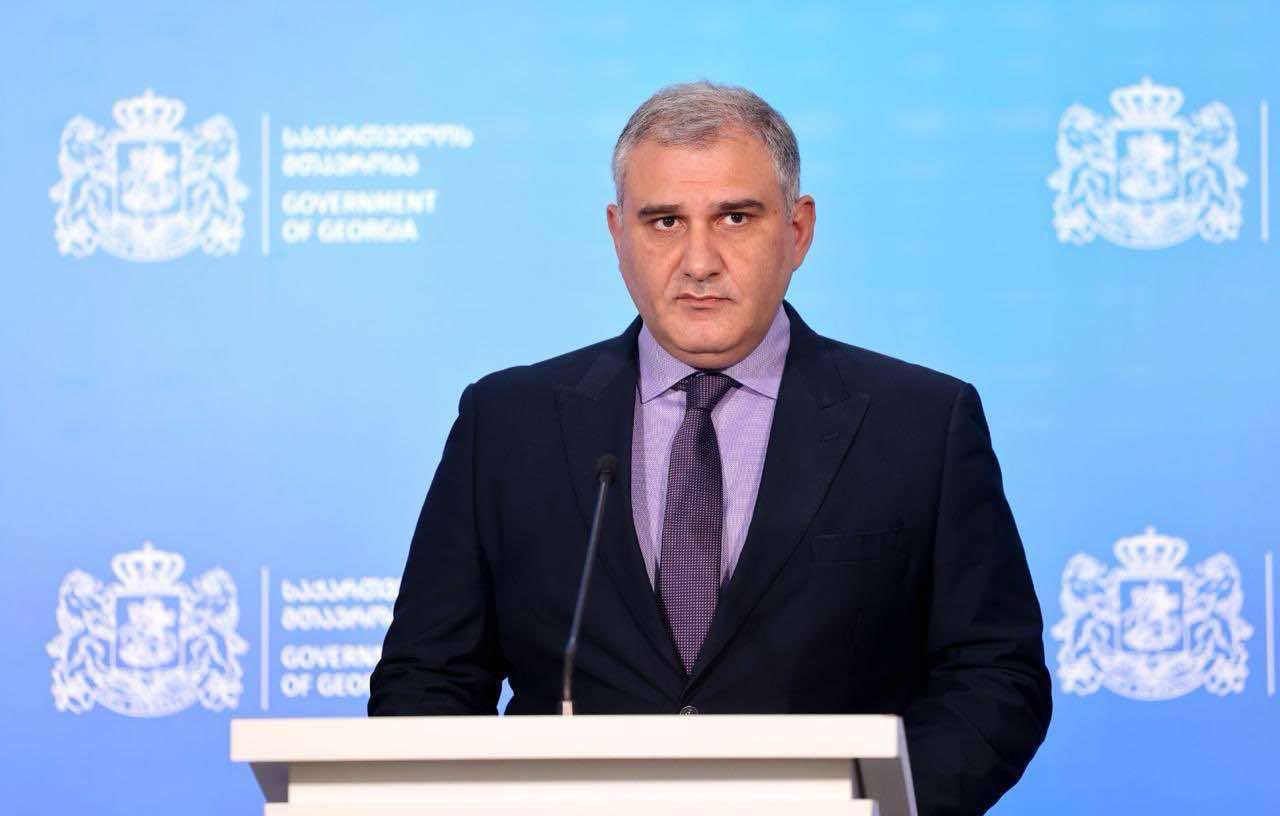 „ბავშვთა ონკოლოგიის სახელმწიფო პროგრამა ფუნქციონირებს იმდენად გამართულად, რომ ჩვენი ბავშვების სიცოცხლე და ჯანმრთელობა საიმედო ხელშია და ეს სწორად იმართება“,-აღნიშნულის შესახებ მიხეილ სარჯველაძემ განაცხადა.
